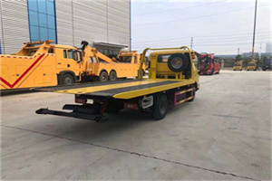 白沙非事故拖车